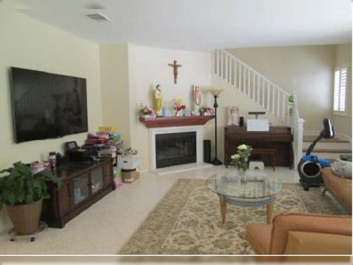 4 Bedroom Home in Oak Creek (Irvine) property image