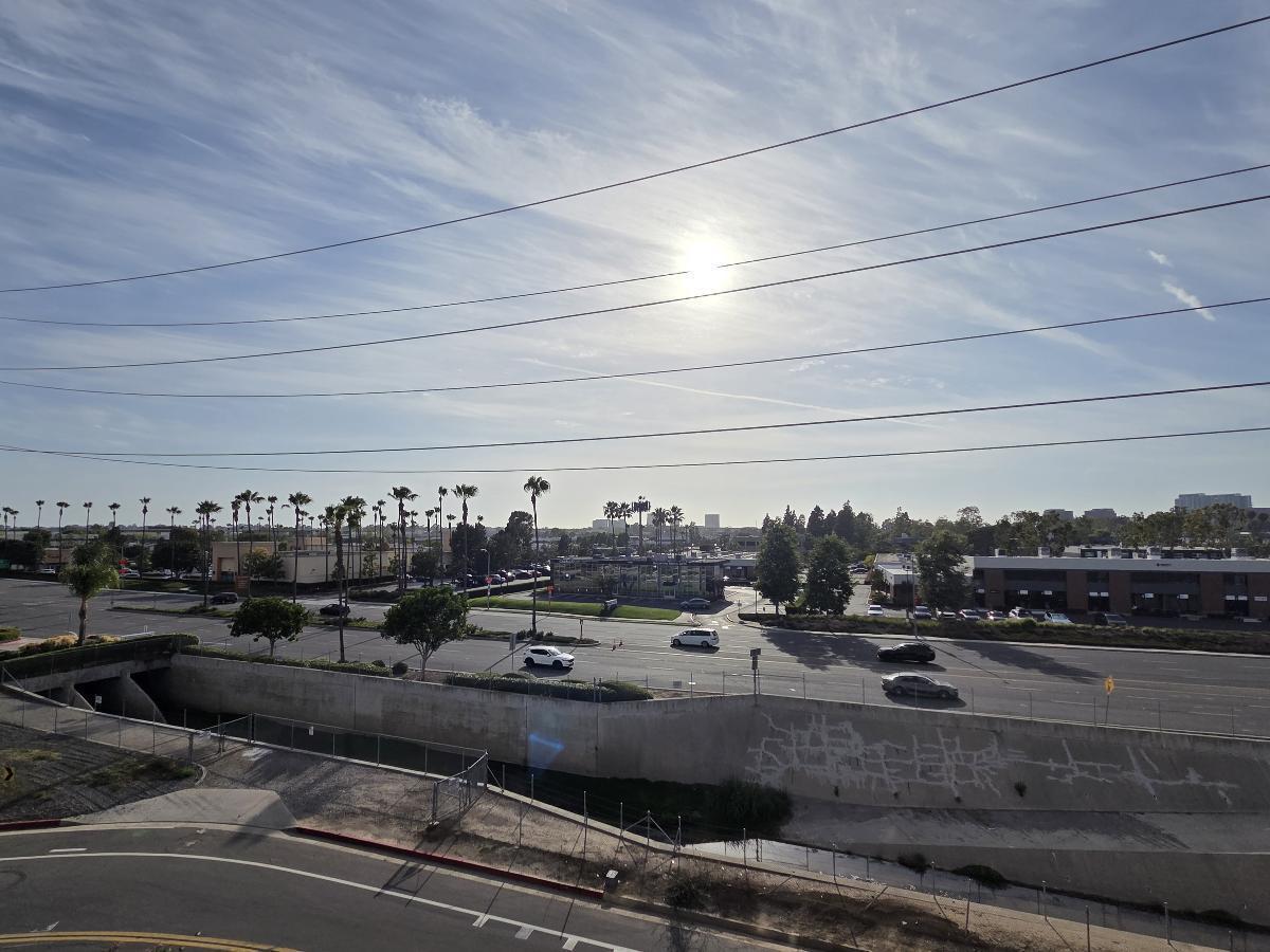 Modern 3 Bed/3.5 Bath Irvine Townhome property image