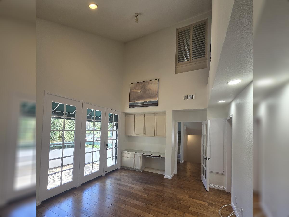 HB 4BR/4Bath Townhome in Gated Community property image