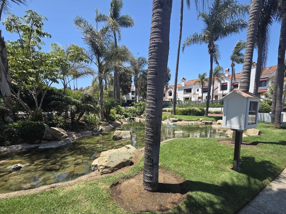 HB 4BR/4Bath Townhome in Gated Community property image