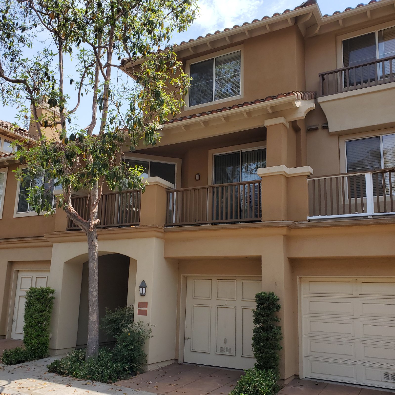 Charming 1 Bedroom/1 Bath Condo with Loft property image