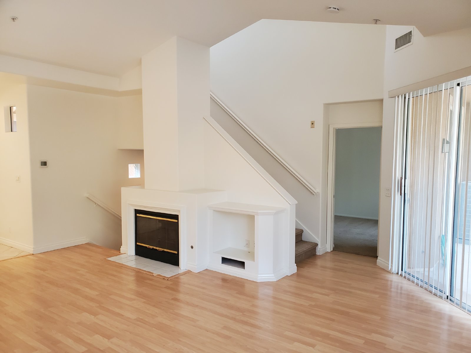 Charming 1 Bedroom/1 Bath Condo with Loft property image