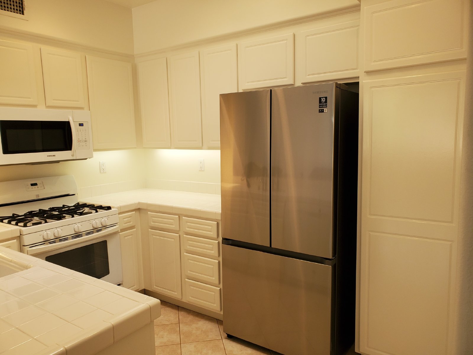 Charming 1 Bedroom/1 Bath Condo with Loft property image