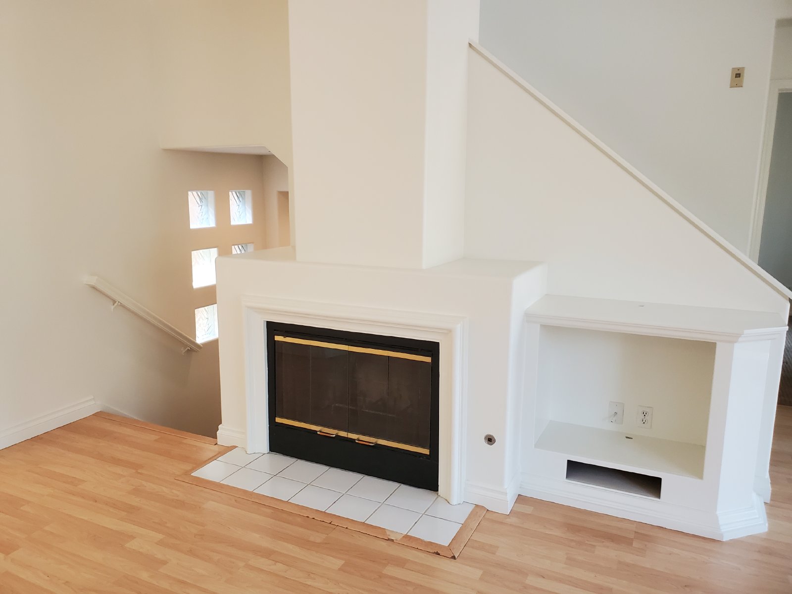 Charming 1 Bedroom/1 Bath Condo with Loft property image