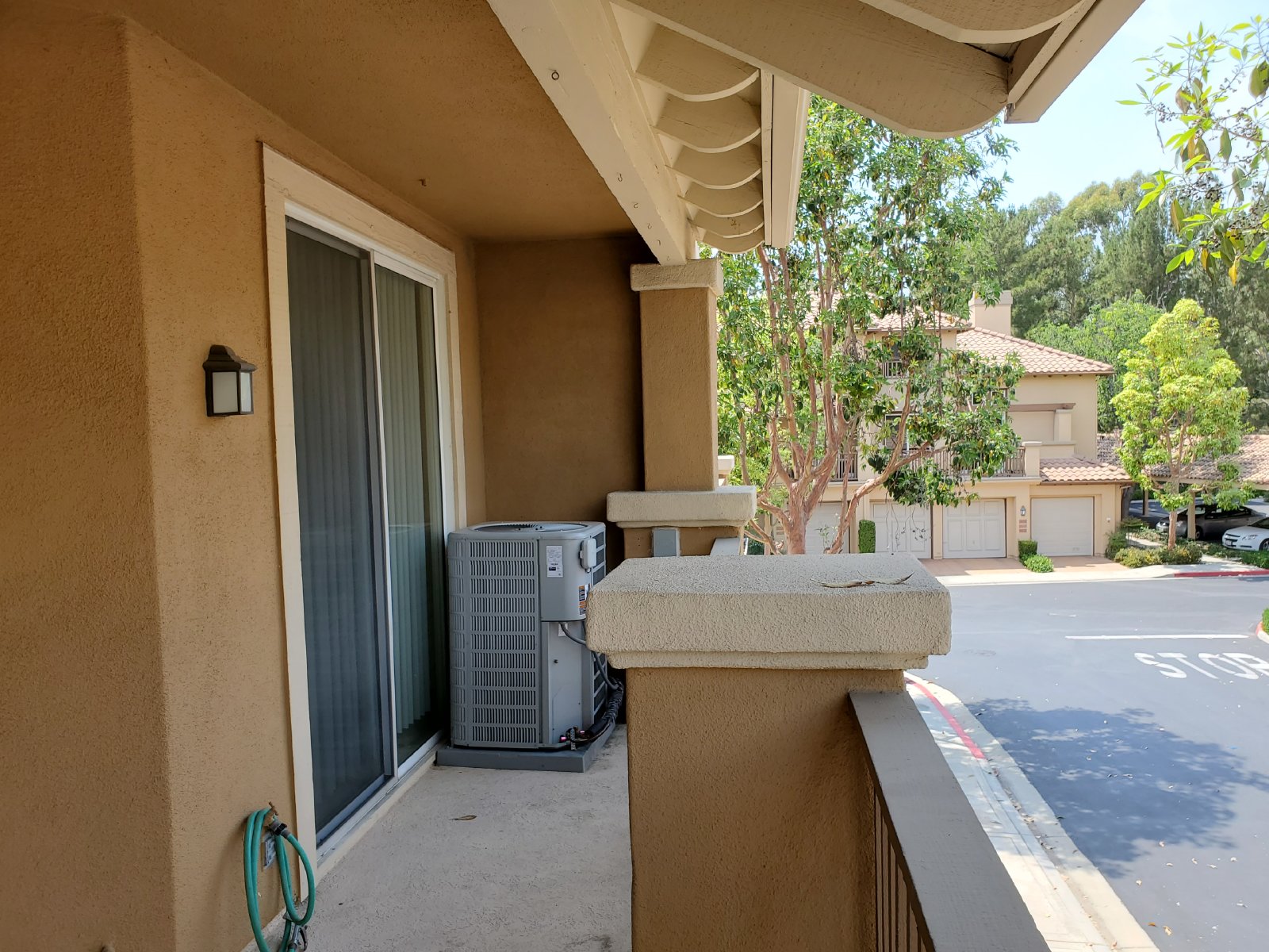 Charming 1 Bedroom/1 Bath Condo with Loft property image