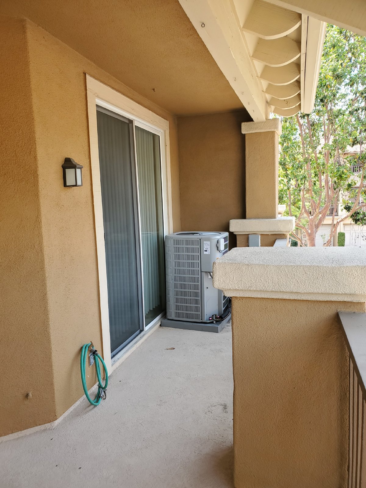 Charming 1 Bedroom/1 Bath Condo with Loft property image
