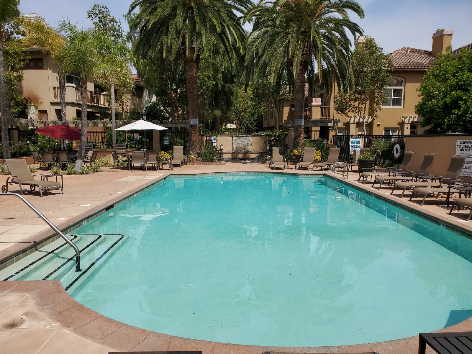Charming 1 Bedroom/1 Bath Condo with Loft property image