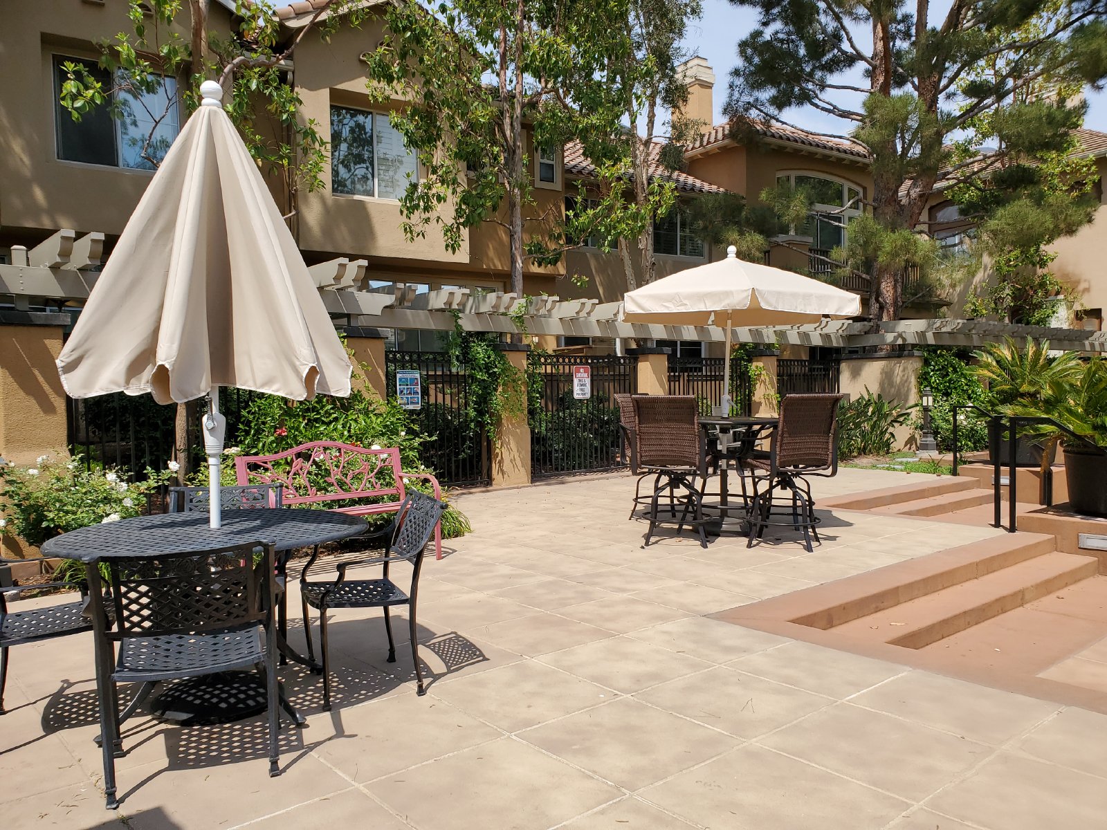 Charming 1 Bedroom/1 Bath Condo with Loft property image